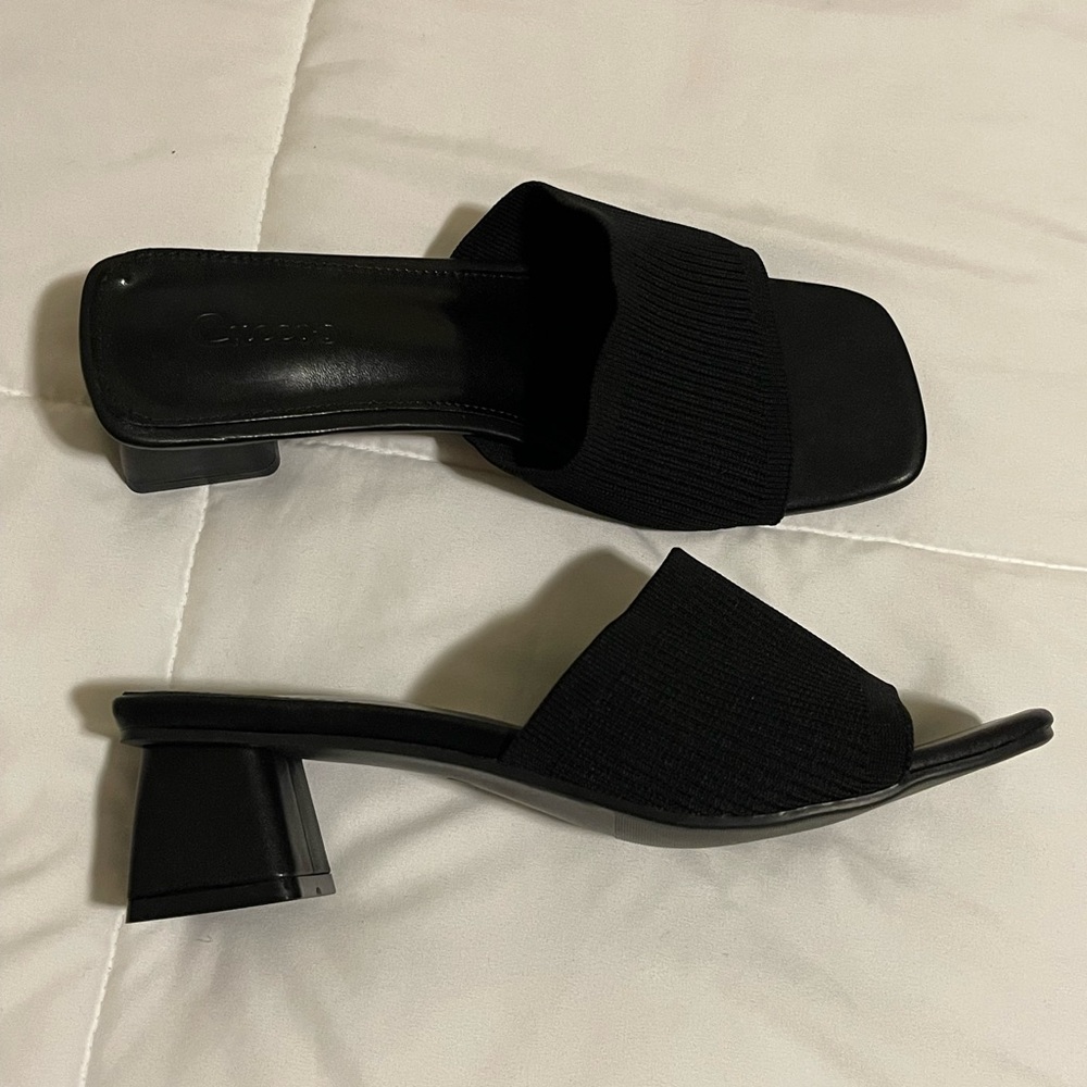 brand new basic black short chunky thick heel sandals square toe